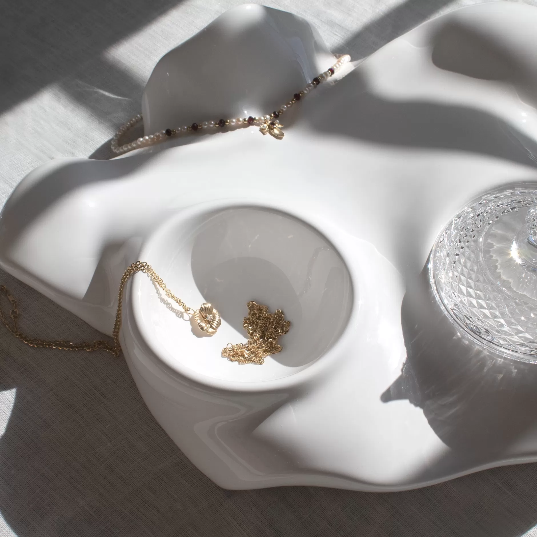 foreplate_white_5.webp Anissa Kermiche Foreplate (White) Outlet