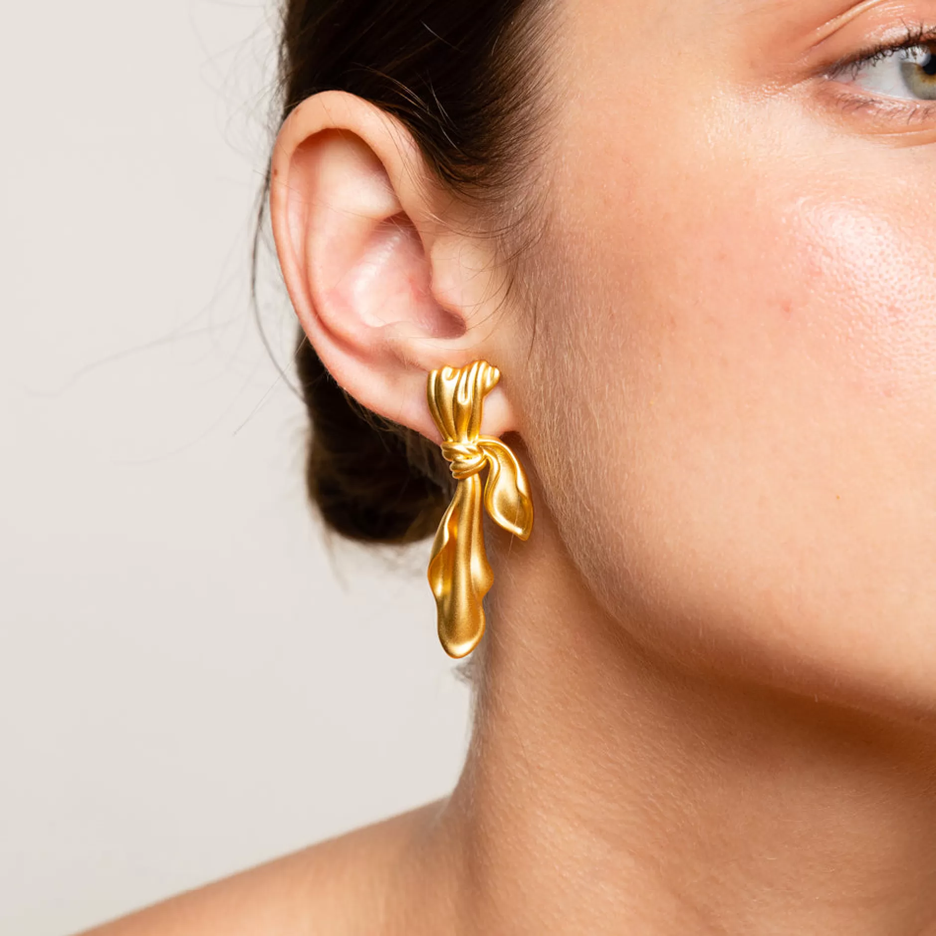gilded_cloth_earrings_gold_6.webp Anissa Kermiche Gilded Cloth Earrings (Gold) Fashion