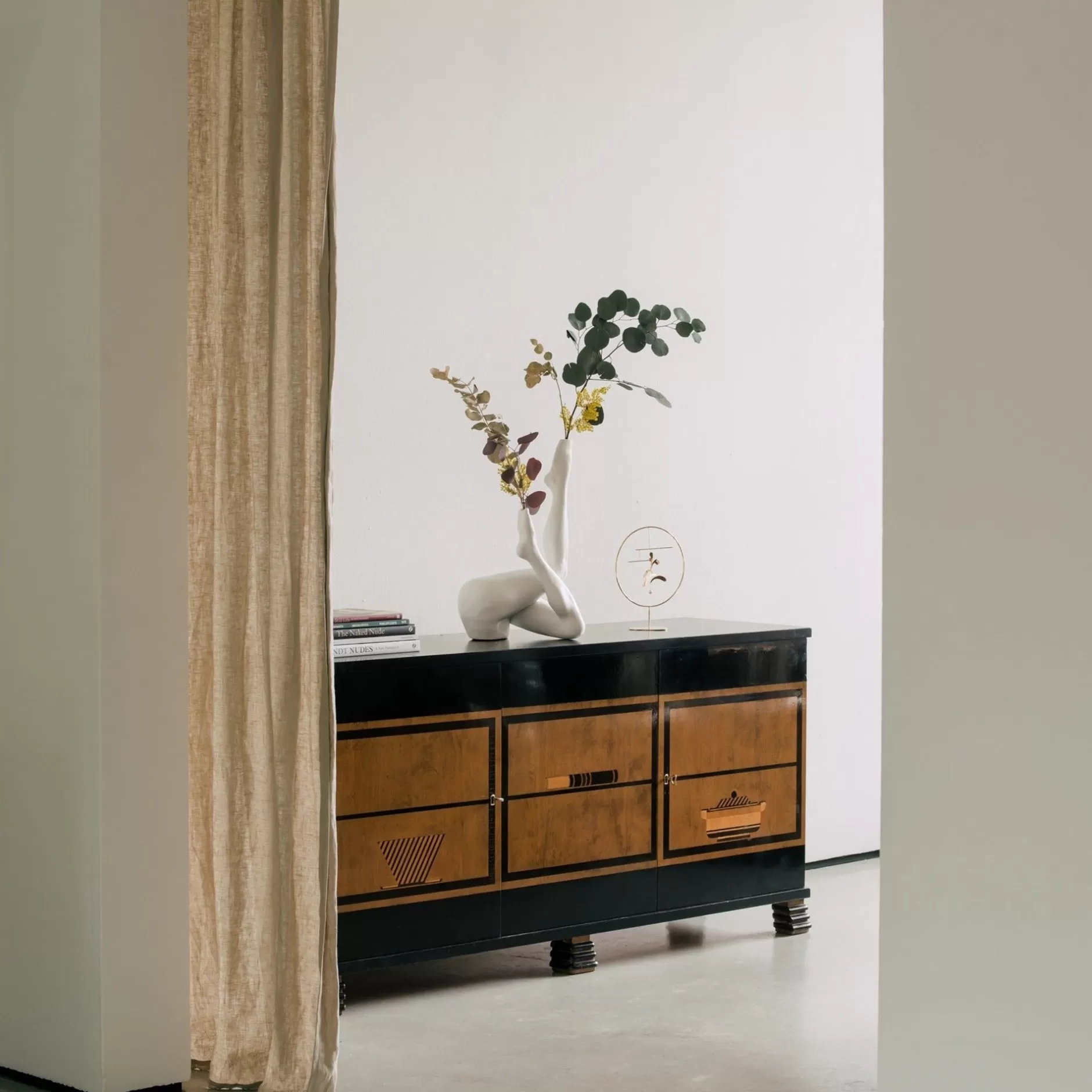 legs_11_white_9.webp Anissa Kermiche Legs 11 (White) New