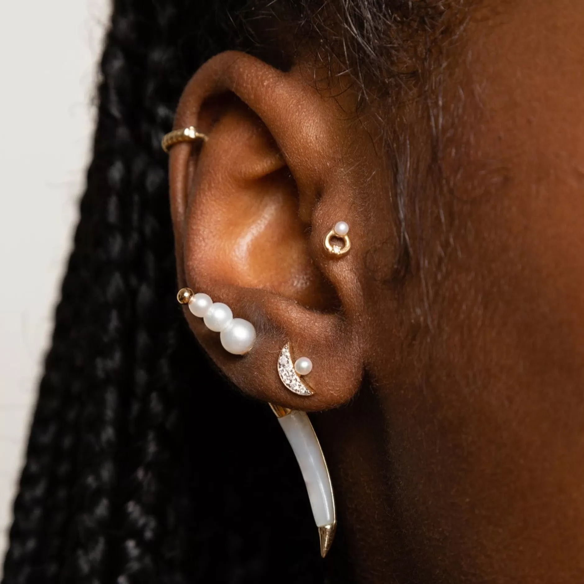 mini_circle_stud_2-1.webp Anissa Kermiche Mini Circle Stud Flash Sale