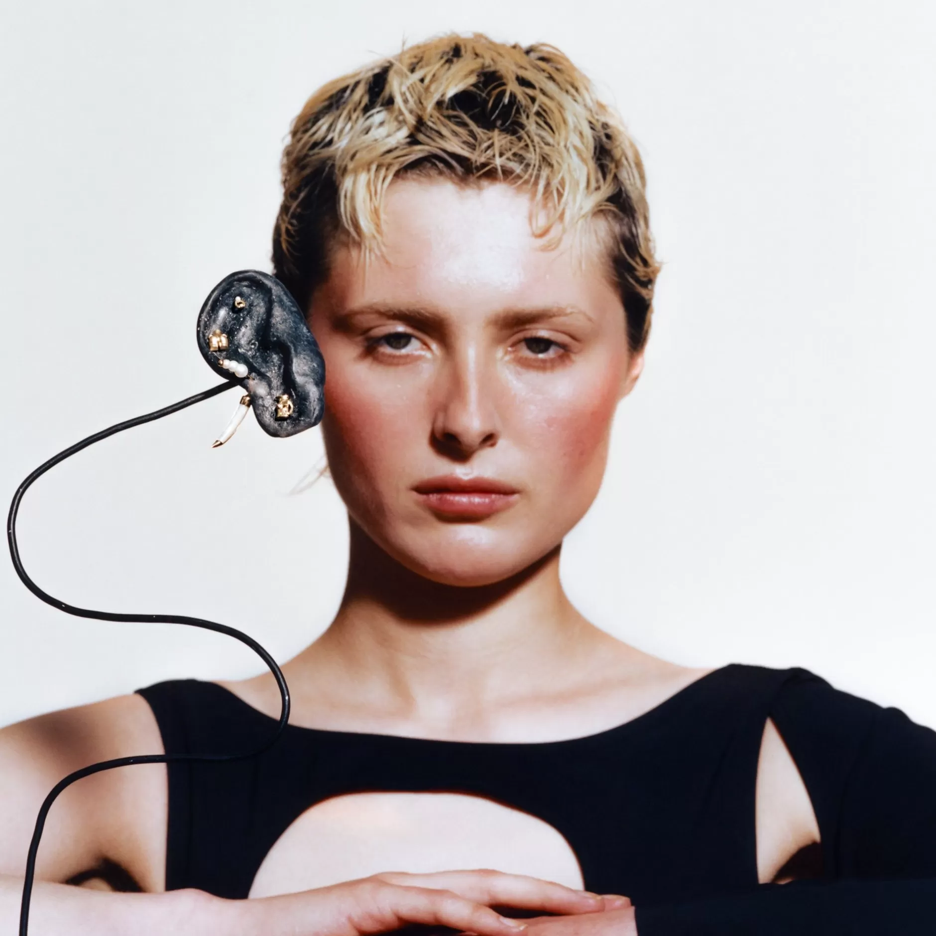 mini_jugs_jug_stud_5.webp Anissa Kermiche Mini Jugs Jug Stud New