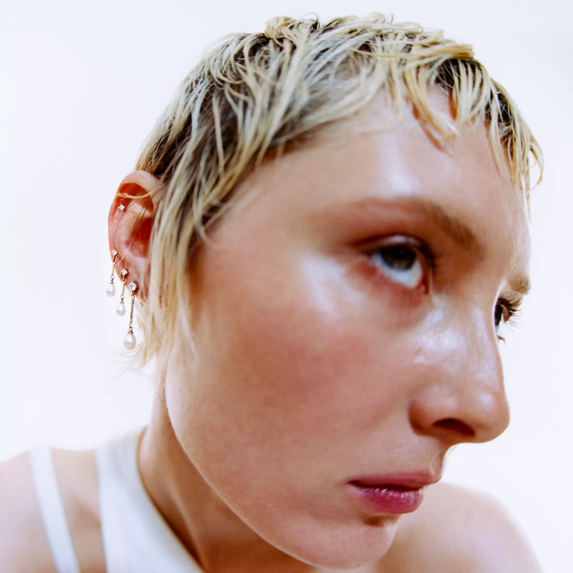 princesse_pearl_earring_3.webp Anissa Kermiche Princesse Pearl Earring Shop