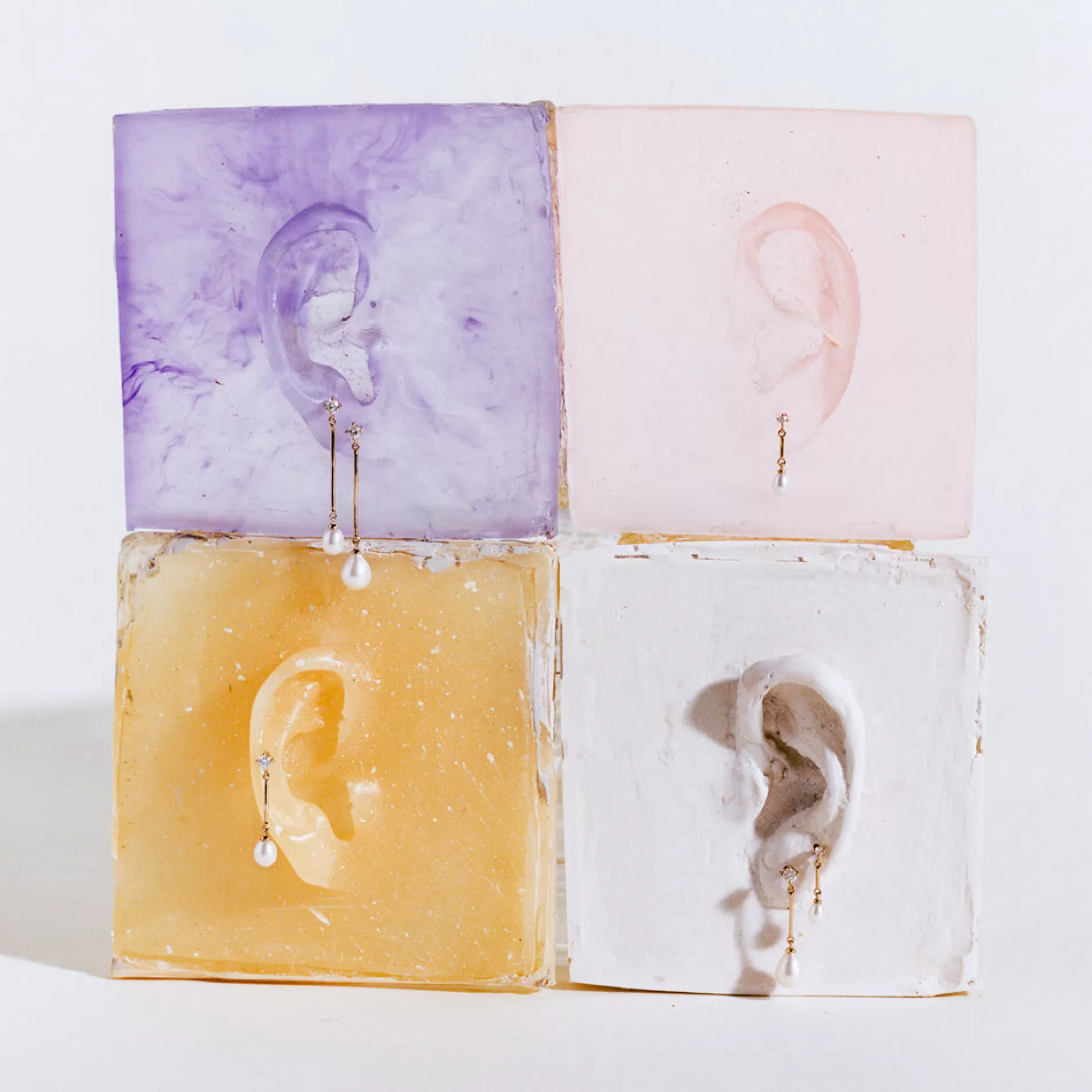 princesse_pearl_earring_6.webp Anissa Kermiche Princesse Pearl Earring Shop